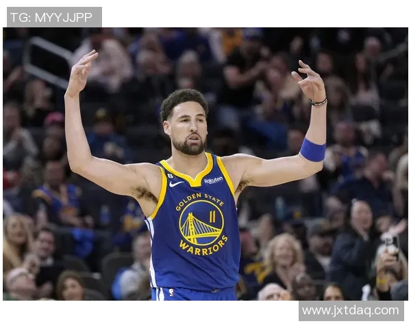 克莱汤普森：勇士队的三分射手与篮球场上的传奇故事