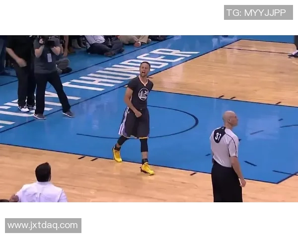 勇士对阵雷霆库里绝杀精彩瞬间回顾及赛后分析