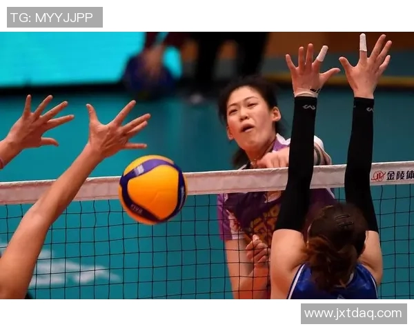 斯蒂文斯与小威的巅峰对决谁能笑到最后引发球迷热议