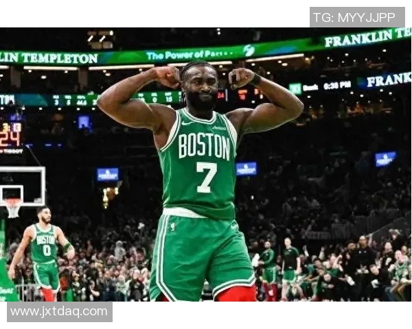 杰伦布朗的篮球之路与成长故事探秘