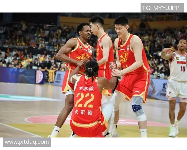 浙江广厦男篮迎战广东队力争主场胜利展现球队实力与斗志 浙江广厦男篮迎战广东队力争主场胜利展现球队实力与斗志