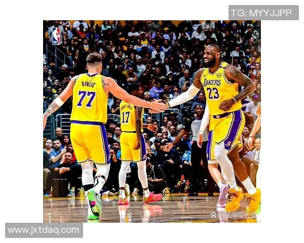 湖人对决快船赛前分析与胜负预测深度解读