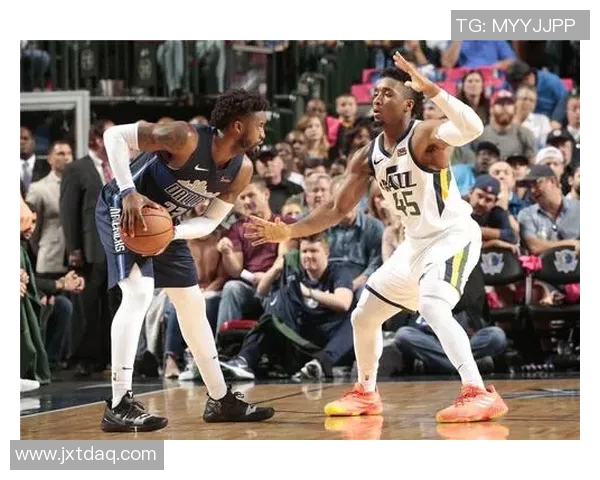 独行侠与爵士激情对决直播全程回顾与精彩瞬间分析