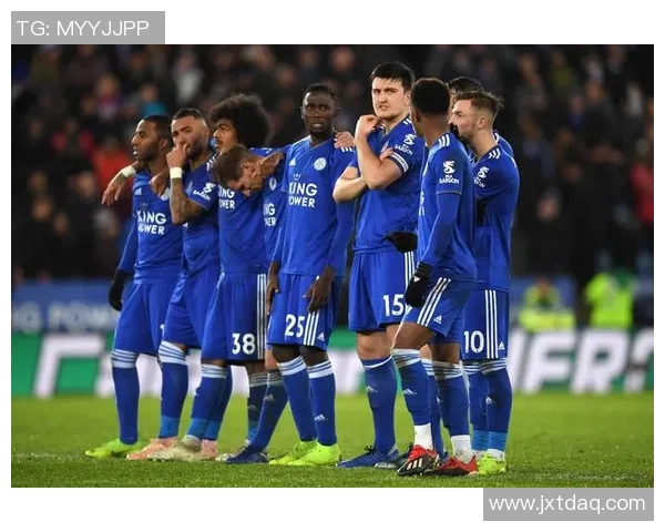 瓜达拉与黑美洲的激烈对决展现足球魅力与球队精神的巅峰较量